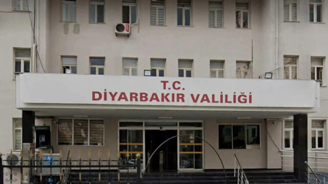 Diyarbakır Valiliği yangın bölgesinde bir kişinin darbedildiği iddialarını yalanladı