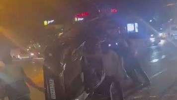 diyarbakirda otomobil takla atti 1 yarali cA4P8ELZ.jpg