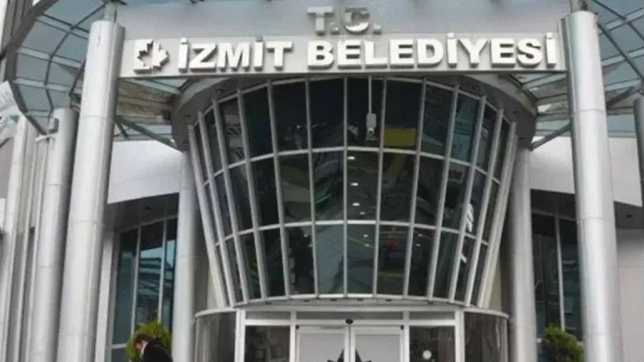 Son Dakika… İzmit Belediyesi’ne operasyon: Belediye başkanı ve çok sayıda kişiye gözaltı!