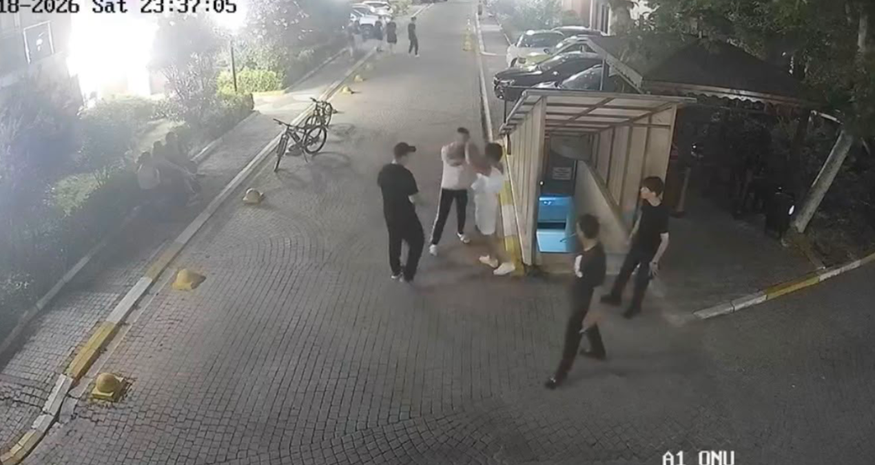 15 yaşındaki çocuğu ‘yan baktın’ diyerek tekme tokat dövdüler